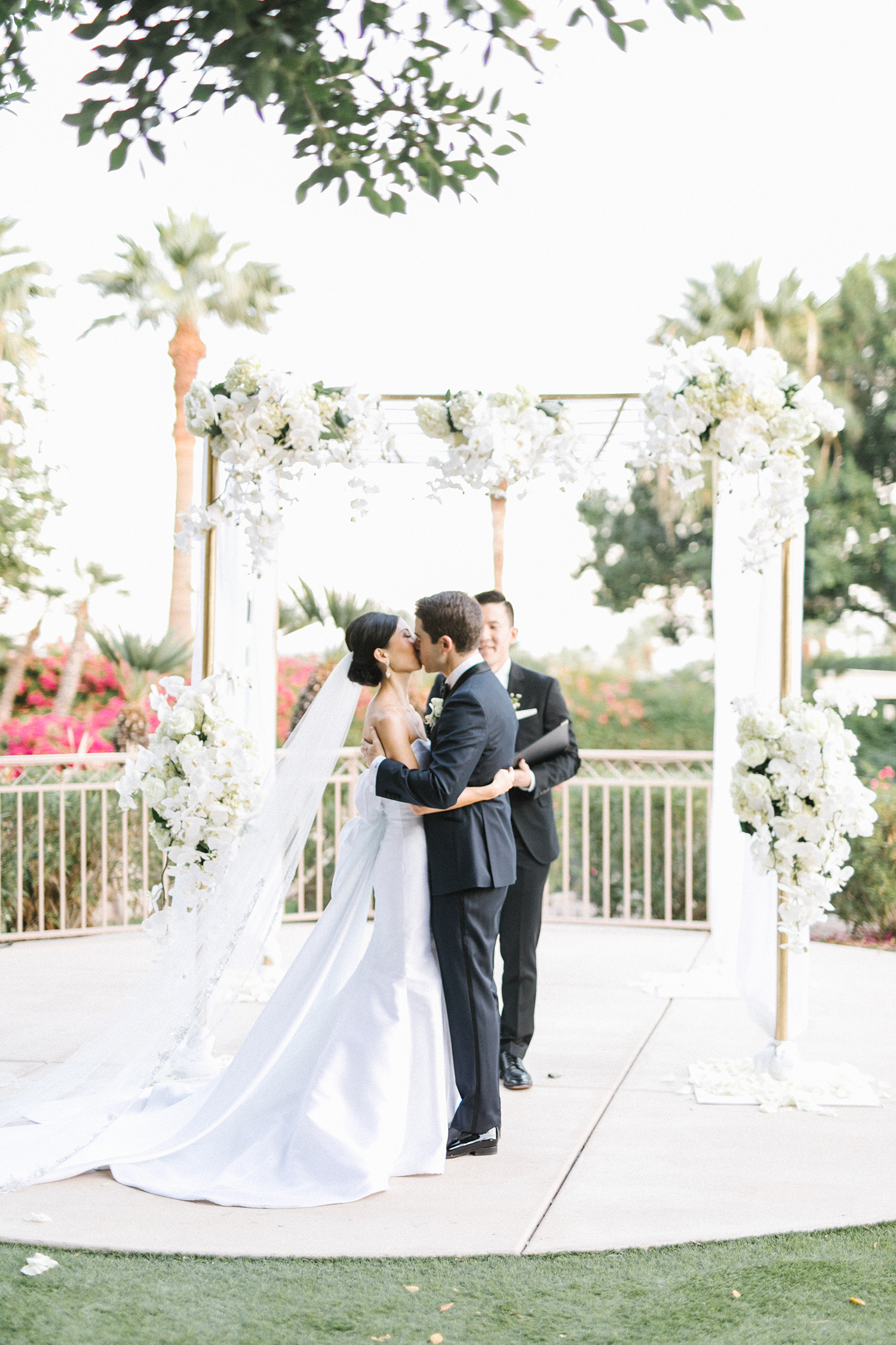 A Phoenician Resort Wedding in Arizona. Diana and Dan's big day was oozing elegance in every moment and detail. Catch Part One of their wedding | KatinaPhotography.com #PhoenicianWedding #ThePhoenicianResort #PhoenicianResort #ScottsdaleArizona #ScottsdaleArizonaWedding #ScottsdaleArizonaWeddingVenues #ArizonaWeddingPhotographer #WeddingPhotographyInspiration #WeddingStylingIdeas #ArizonaWeddingIdeas #ArizonaWeddingPhotography #WeddingIdeas #WeddingDecorations #WeddingDress #ArizonaWedding #ArizonaPhotographer